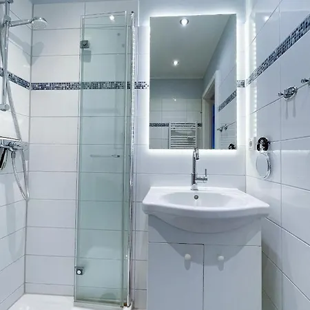 Derzeit Beliebt - Phaenomenaler Ausblick Auf Binnen- Und Ostsee Apartman *