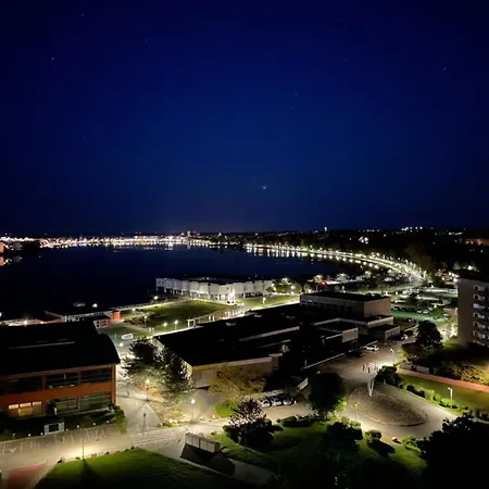 Apartman Derzeit Beliebt - Phaenomenaler Ausblick Auf Binnen- Und Ostsee *